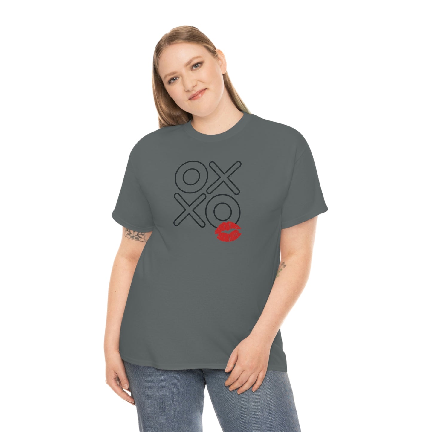 "XOXO Kiss" Unisex Heavy Cotton Tee